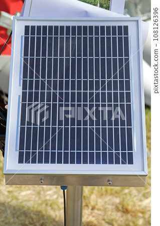 Self Standing Solar Panel Self Standing Solar Panel 108126396