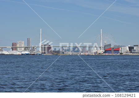 Tempozan Ohashi Bridge in Osaka Port Tempozan Ohashi Bridge in Osaka Port 108129421