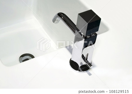 Geometric faucet 108129515