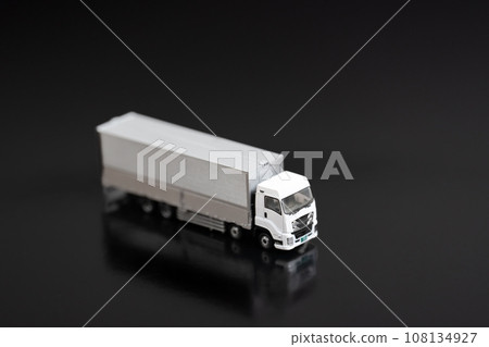 business truck miniature 108134927