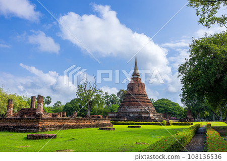 Thailand's UNESCO World Heritage Site, Sukhothai Historical Park, is the location to the Wat Mahathat Temple. Thailand's UNESCO World Heritage Site, Sukhothai Historical Park, is the location to the Wat Mahathat Temple. 108136536