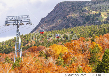 Yamagata Zao in autumn, Zao Ropeway Summit Line seen from Hyakumannin Terrace, Yamagata City, Yamagata Prefecture 108138190