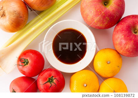 Chuno sauce, flavored vegetables and fruits Chuno sauce, flavored vegetables and fruits 108139872