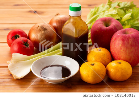 Chuno sauce, flavored vegetables and fruits Chuno sauce, flavored vegetables and fruits 108140012