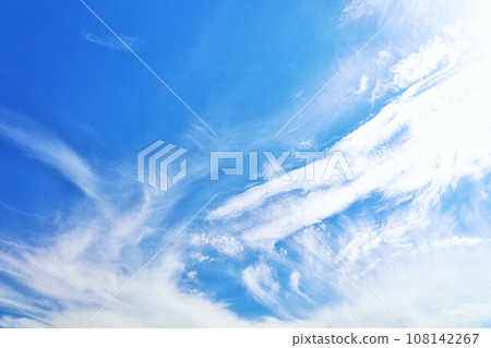 秋天天空和雲彩 108142267