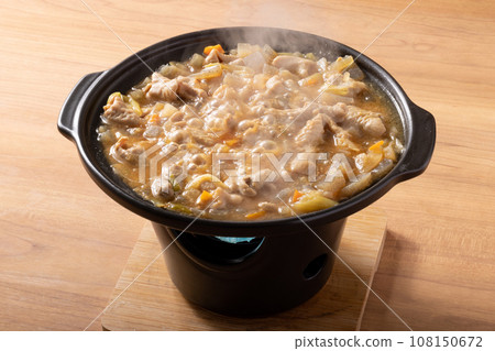 內臟燉菜（豬肉白內臟配味噌燉菜） 108150672