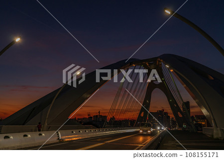 Toyota Ohashi Bridge bathed in the setting sun (Toyota City, Aichi Prefecture) Toyota Ohashi Bridge bathed in the setting sun (Toyota City, Aichi Prefecture) 108155171