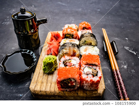 Sushi maki set 108155900