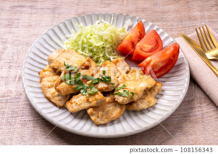 烤雞胸肉佐蛋黃醬 烤雞胸肉佐蛋黃醬 108156343