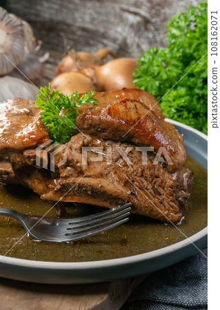 Braised pork ribs. 108162071
