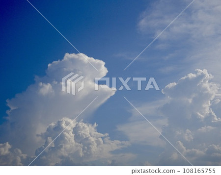 夏天的藍天白雲 夏天的藍天白雲 108165755