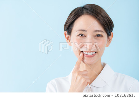 牙齒保健員、牙醫、牙齒排列、矯正、美白 108168633