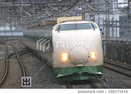 上越新幹線大宮 JR 東日本 200 系列 K47 編組（新潟）土岐 108171616