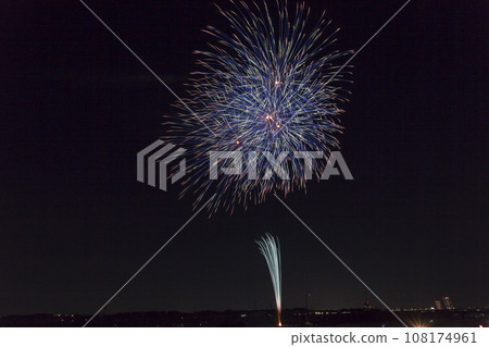 高亮度煙花匯演 煙花夜空 煙花影像 煙花匯演 108174961