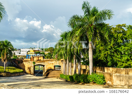 San Diego Gate in the city walls of Santo Domingo in Dominican Republic, the Caribbean 108176042