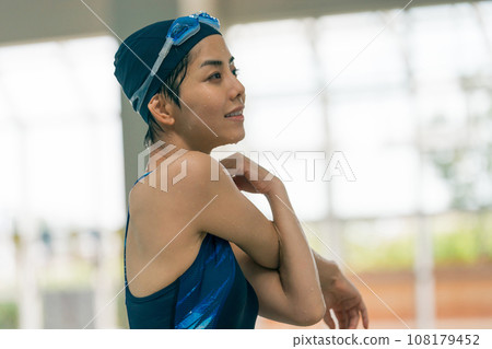 游泳後拉伸 108179452