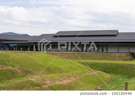 National Historic Site [Yanagi no Gosho Ruins/Hiraizumikan] Moat and Museum/Hiraizumi Town, Iwate Prefecture 108180446