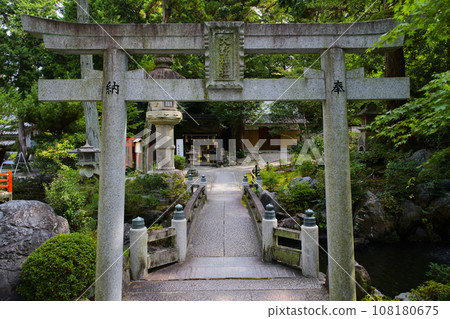 (Omi Province Ichinomiya Takebe Taisha) Takebe Taisha [Ono Shrine] Jinryo, Otsu City, Shiga Prefecture 108180675