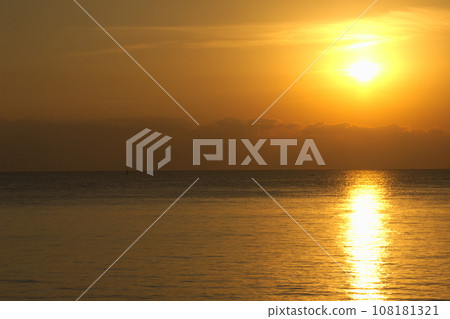 Sunrise over Saganoseki, Oita City Sunrise over Saganoseki, Oita City 108181321