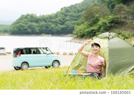 Beautiful Japanese women 108185001