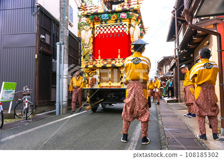 231010 Autumn Takayama Festival Illustration z075 231010 Autumn Takayama Festival Illustration z075 108185302