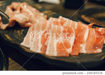 烤肉排骨 108185516