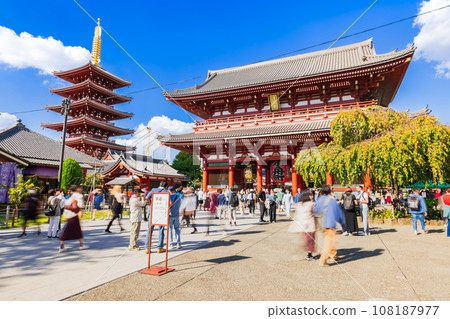 Senso-ji Temple Hokuramon and five-storied pagoda 108187977