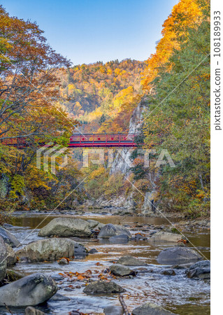 Hokkaido, Sapporo, autumn leaves, Jozankei, autumn, hot springs, Lake Sapporo, Lake Sapporo, Futami Suspension Bridge Hokkaido, Sapporo, autumn leaves, Jozankei, autumn, hot springs, Lake Sapporo, Lake Sapporo, Futami Suspension Bridge 108189933