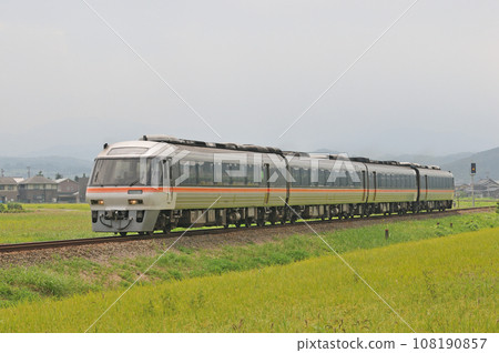 高山幹線千里早成 JR 東海 Kiha 85 系列 Kilo 85-4（名古屋）Wide View 飛驒 108190857