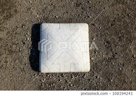 baseball base 1 108194241