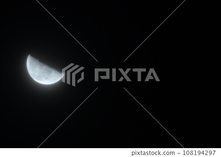 Hakushu-cho, Hokuto City, moon age 21.1 October waning moon Hakushu-cho, Hokuto City, moon age 21.1 October waning moon 108194297