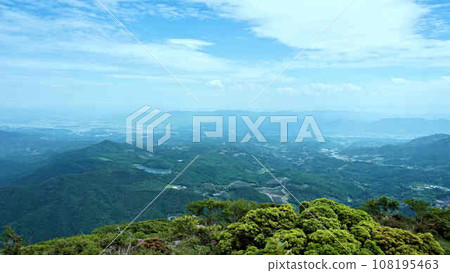Kokonoe Mountain Range from the summit of Mt. Tsurumi, Oita Prefecture Kokonoe Mountain Range from the summit of Mt. Tsurumi, Oita Prefecture 108195463