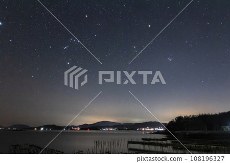 Winter starry sky in Setouchi Orion constellation in the southwest sky Winter starry sky in Setouchi Orion constellation in the southwest sky 108196327
