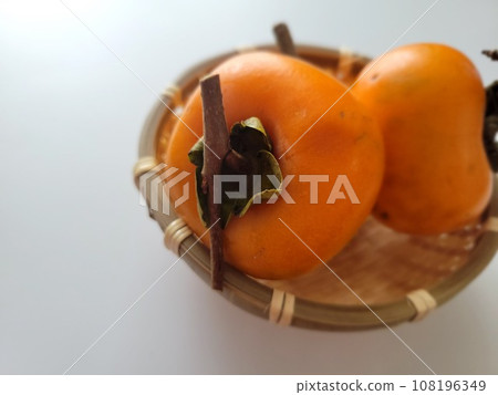 準備從花園製作柿乾 108196349