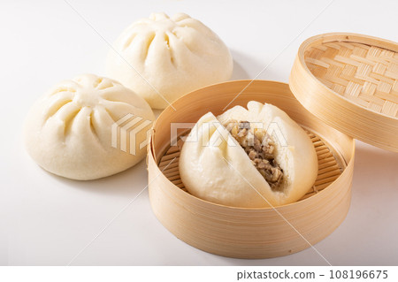 Meat bun (pork shoulder loin) 108196675
