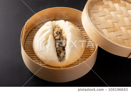 Meat bun (pork shoulder loin) Meat bun (pork shoulder loin) 108196683