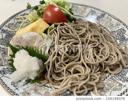 蕎麥麵蔬菜 108198076