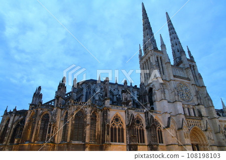 Saint-Andre Cathedral in the early morning, a world cultural heritage site with impressive two spiers and a city landmark in Bordeaux, France Saint-Andre Cathedral in the early morning, a world cultural heritage site with impressive two spiers and a city landmark in Bordeaux, France 108198103