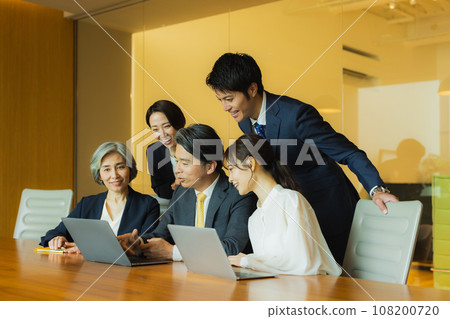  企業形象 108200720