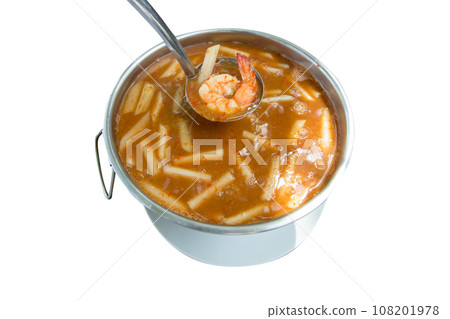 Shrimp in Curry sour lotus stem, focus selective 108201978