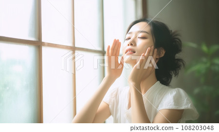 閉著眼睛的女人 108203048