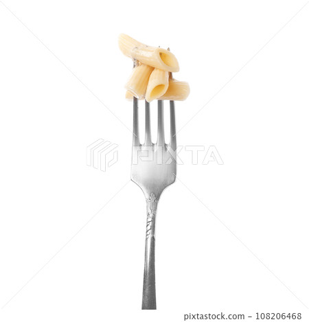 Fork with delicious penne pasta isolated on white 108206468