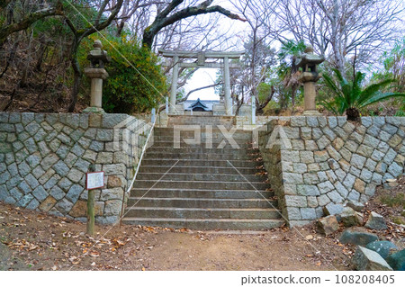 [Important Preservation District for Groups of Traditional Buildings] Kasashima, Onoe Shrine approach, Honjima, Marugame City, Kagawa Prefecture 108208405