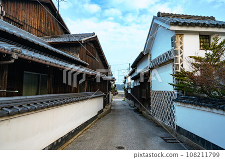 【重要傳統建築群保存地區】香川縣丸龜市本島笠島臨海街道風景 【重要傳統建築群保存地區】香川縣丸龜市本島笠島臨海街道風景 108211799