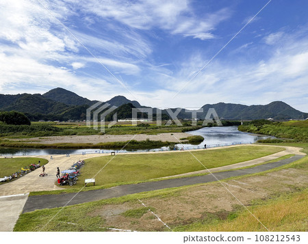 從伊豆關南河站看到的鹿野川 108212543