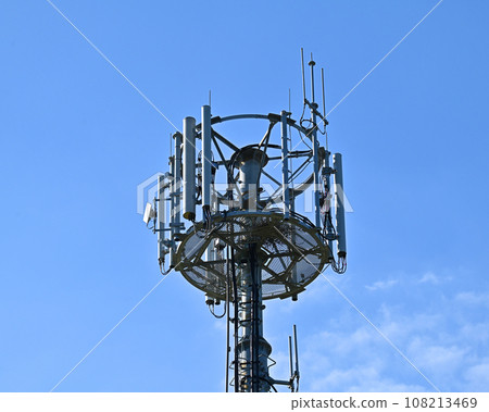 Communication image (radio tower: base station) 108213469