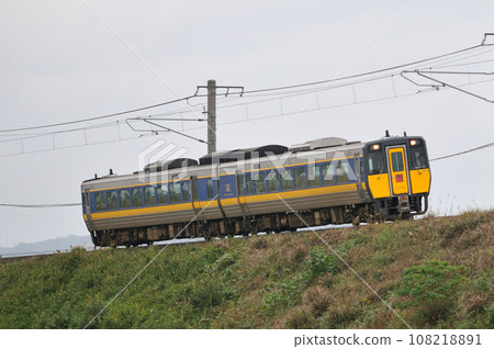 山陰本線 直江出雲市 JR 西日本 機葉 187 系列（後島）超衝 108218891