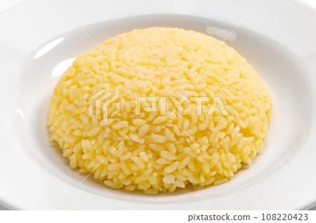 Saffron rice 108220423