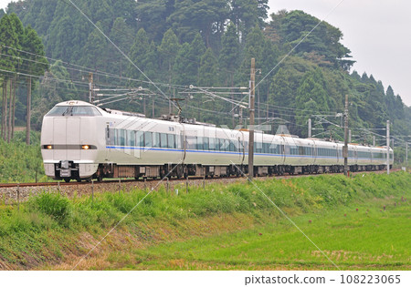 北陸本線 牛谷大聖寺 JR 西日本 683 系列 T44 編組(金澤) Thunderbird 北陸本線 牛谷大聖寺 JR 西日本 683 系列 T44 編組(金澤) Thunderbird 108223065