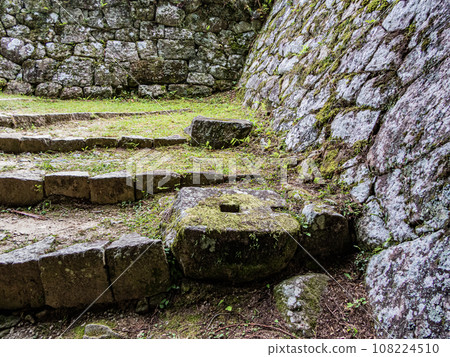 Yamashiro's attractive stone walls: Iwamura Castle Ruins 108224510
